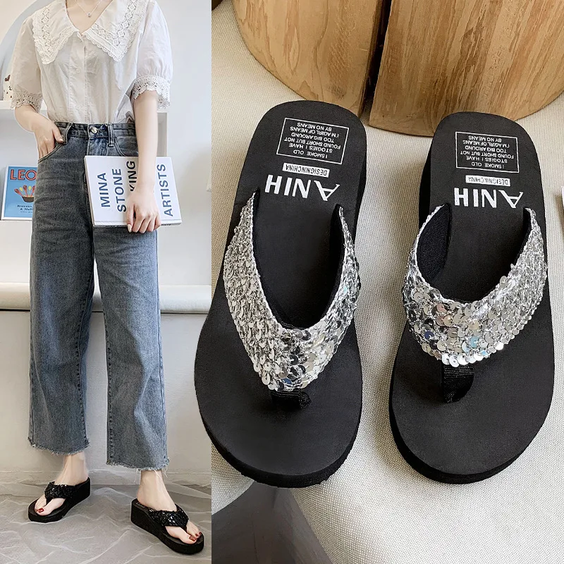 2024 Nové ženy Flip-flop Solid Slides Dámske sandále Dámy hrúbka flitry topánky klinpery plážové topánky Indoor House Zapatos Mujer