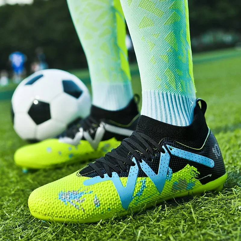 2024 Nový profesionálny protišmykový krytý futbalové topánky Outdoor proti skĺznutiu s nízkym vrcholom trávy Profesionálne športové topánky