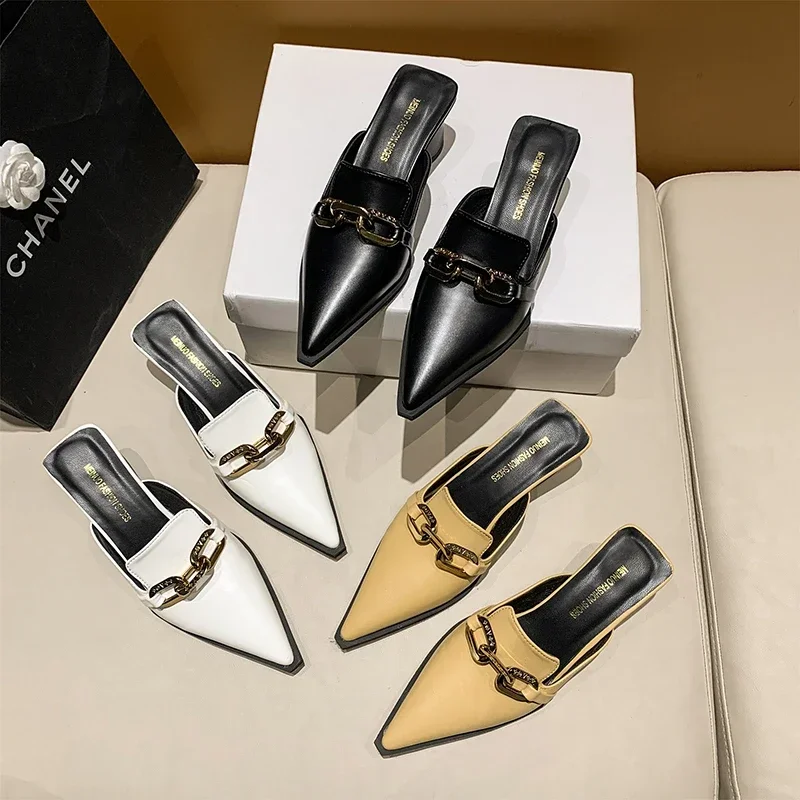 2024 Summer Luxury Women Black High podpätky papuče blízko prstov blokov podpätky Mules Designer Slip On Loafers Slides Party Shoes Shoes