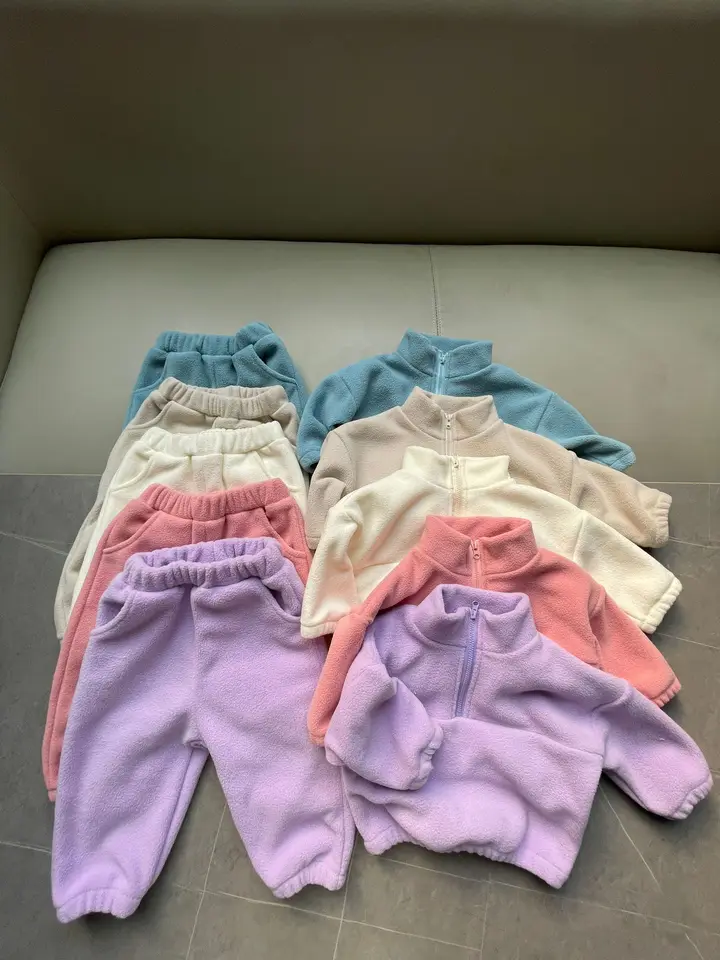 2024 Zima nová nová detská polárna fleece teplá súprava detí zipsová makina + nohavice 2ks
