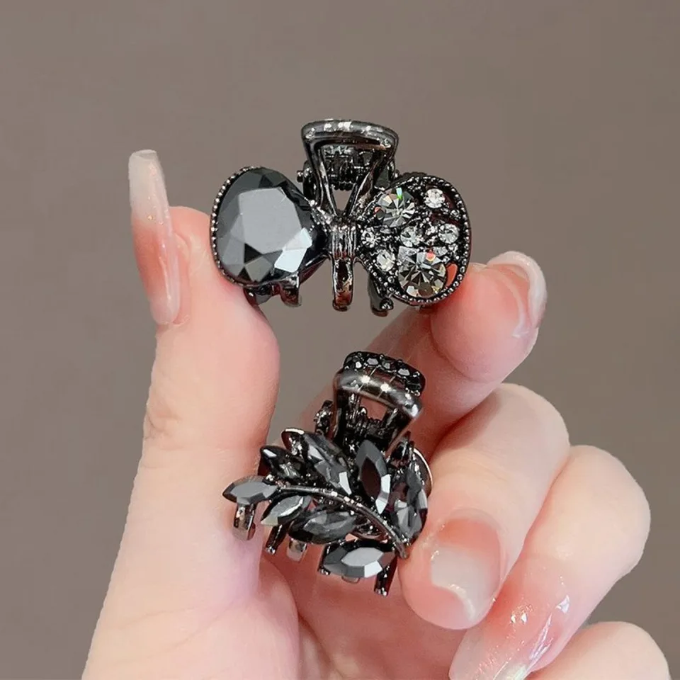 2024 Zliatina kamienok Mini vlasové klip Clip Crystal Bow Retro Clip Clip Metal Elegant Hairpin Lady Apparel príslušenstvo