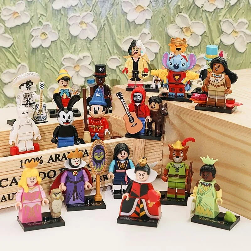2024NEW MINISO DISNEY Osemnásť minifigur 100series kompatibilných s 71038 stavebných blokov tehly pre dospelých vianočných darčekov
