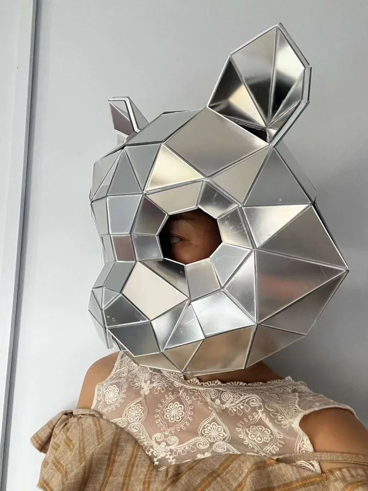 2025 Halloween kostým Bear Lion Lion Animal Mirror Mask Strieborné zrkadlo 3D démon Plná hlava Zlato DJ Maska prilba pre ženy
