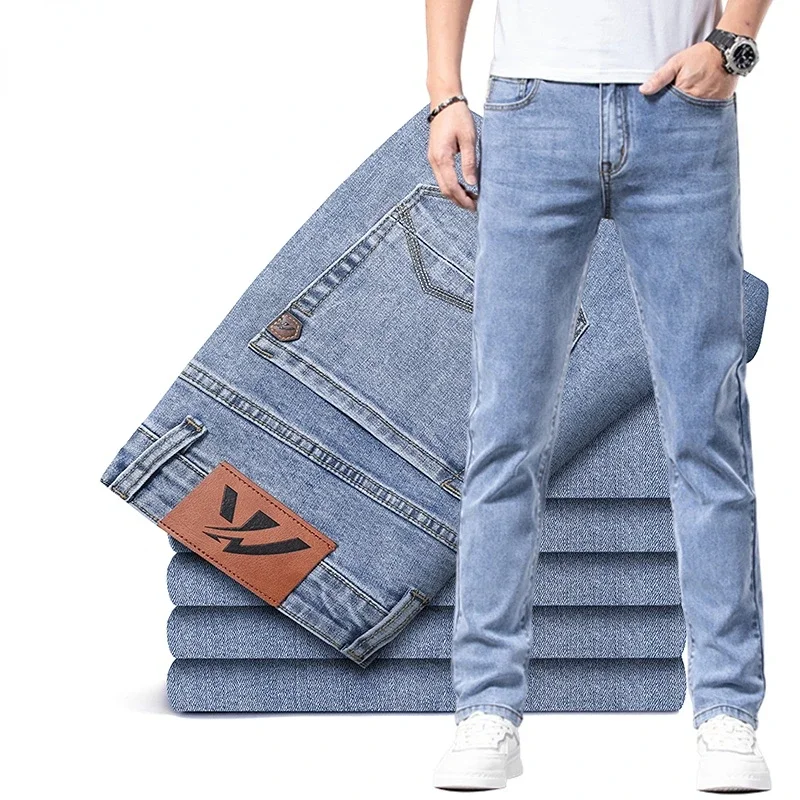 2025 jarné leto Úplne nové pánske fit Straight Thin Cotton Stretch Jeans Classic Pocket Youth Men Lightweight Light Blue Pants