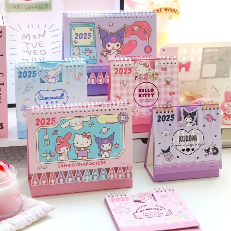 2025 Karikatúra Kawaii Kuromi Hello Kitty Cinnamoroll Calender Plánovač Sanrio Student Student Desktop Ornament Kartoon Calendar Veľkoobchod