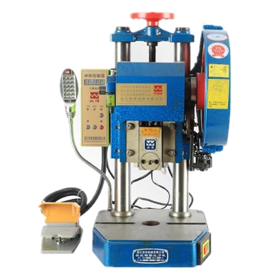 20kn 2T Small Punch Press Electric Pitching Machine Pedál Pedál Manual Dual-Purpose Desktop Patching stroj 220V/380V 0,65 kW 240 mm