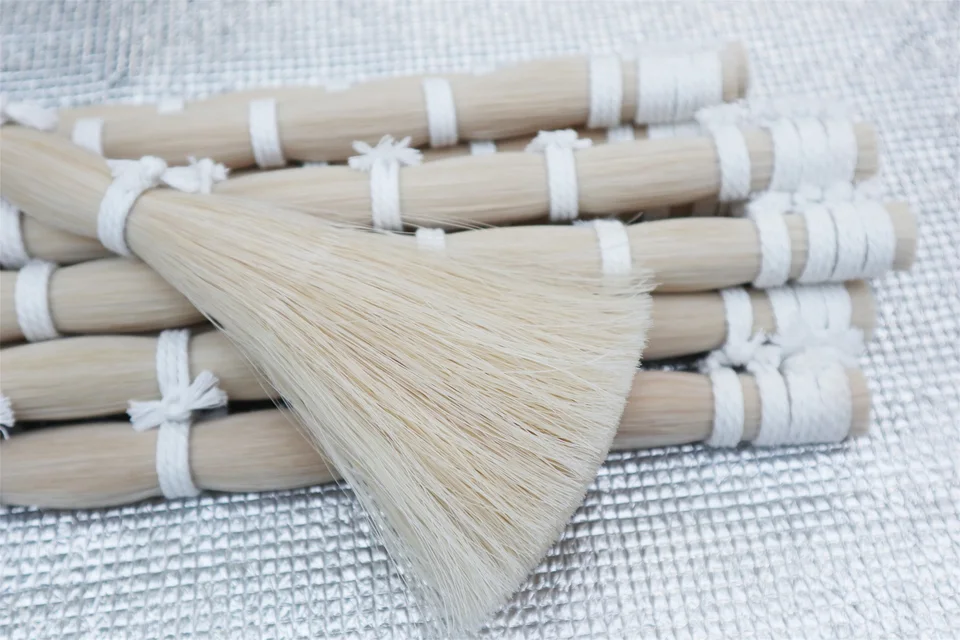 250 g bieleho celoullo husľový bič