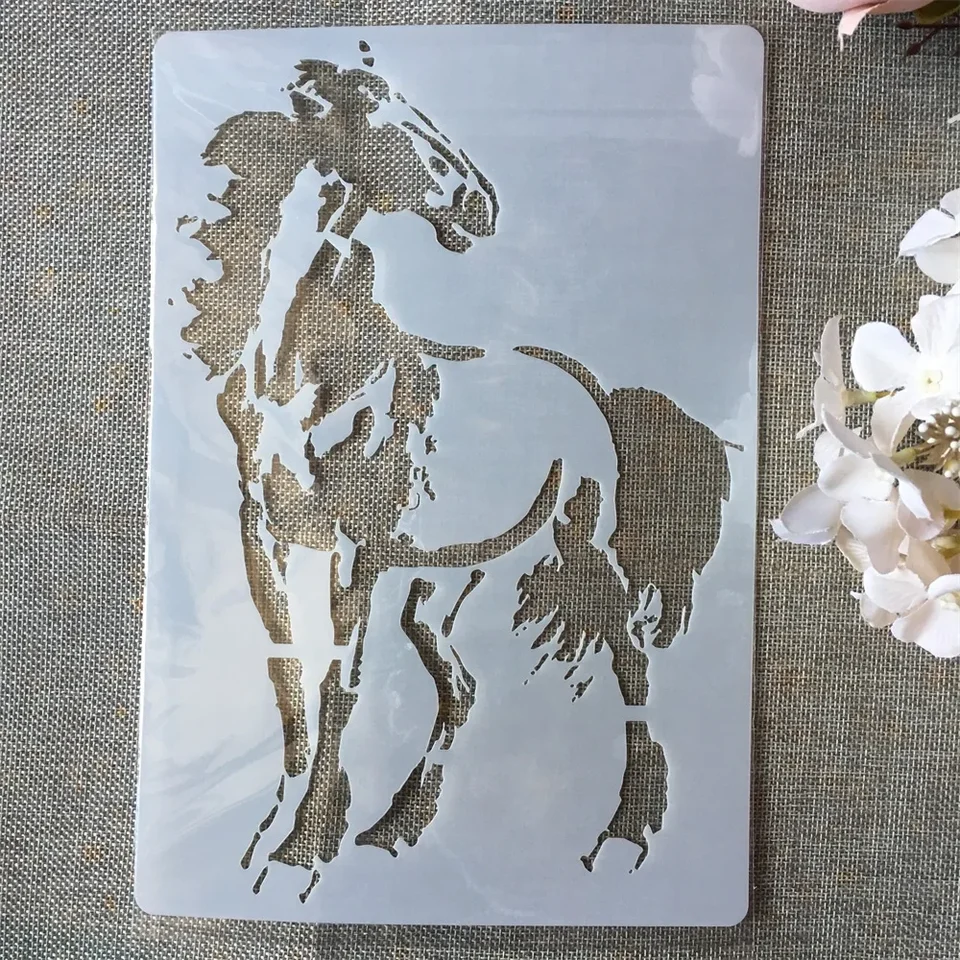 26*18 cm koňa DIY vrstvenie šablóna nástenné maľovanie sfarbenie sfarbenie album dekoratívne papierové karty šablóna