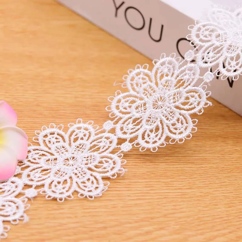 29 yardov jemná biela čierna svadobná svadobná kvetina benátske čipky Lace Table Polyester Aplikácia Šijacie obrusy remeselníc