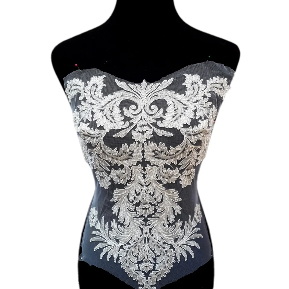 29x42cm biele flitre Bodice Designer Šiť na korálkových kamienkach 3D čipkové záplaty Aplikácie pre svadobné kostýmy prom šaty