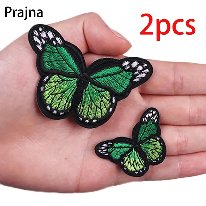 2pcs 21color Butterfly vyšívané záplaty odznaky železa na škvrna