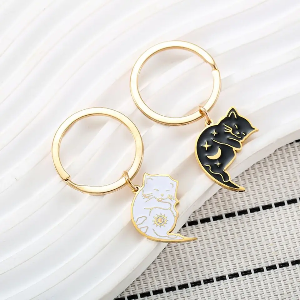 2pcs Hug Cat pár Klávesnici z nehrdzavejúcej ocele zavesenie šperky zodpovedajúce mačacie kľúče kľúča Karikat Sun Moon Cat Keychain