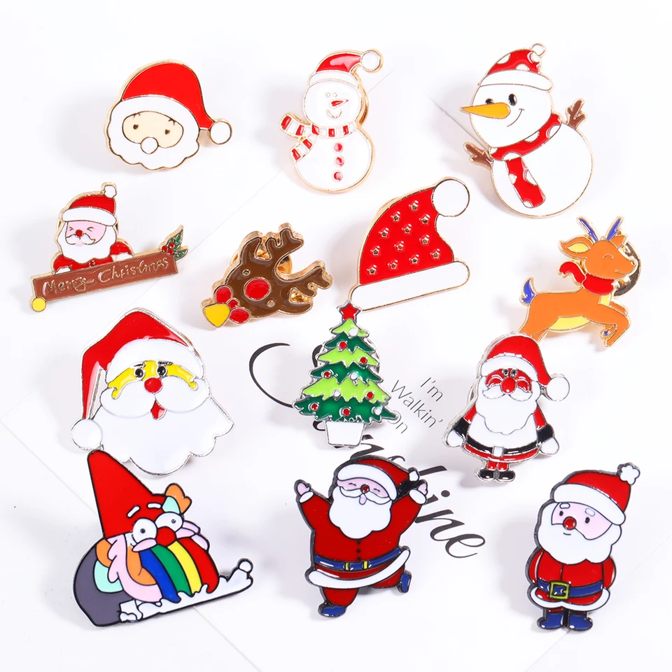 2pcs/lot 31*31mm zliatiny zliatiny Smallové vianočné klopy Zábava santa los vianočný stromček brošľ
