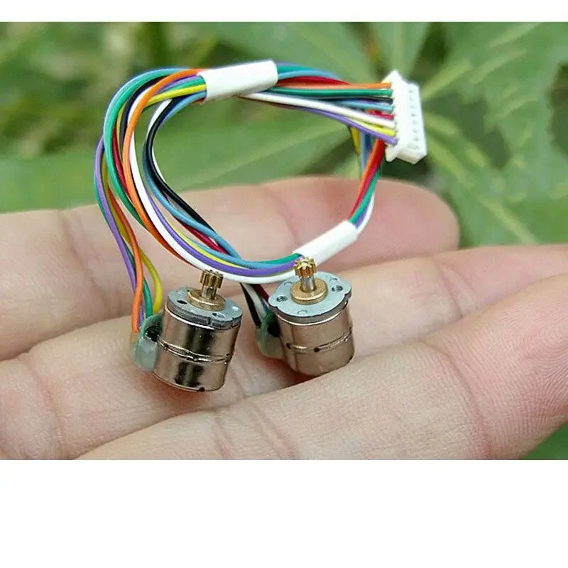 2pcs Mini Micro 2-fázový 4-vodičový 8 mm malý krokový set motora Set Sheft-Dia 2 mm DC5V s 9 zubami 0,2 m kovový výstroj pre digitálny fotoaparát