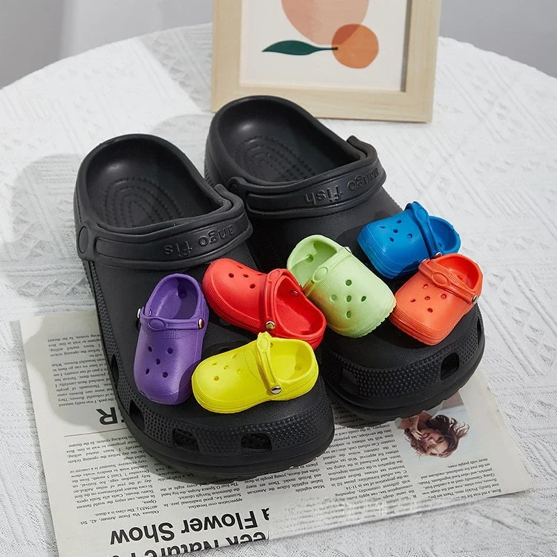2pcs roztomilé mini topánky kúzla farebná dekorácia topánok Dospelé deti DIY Odnímateľné topánky na topánky