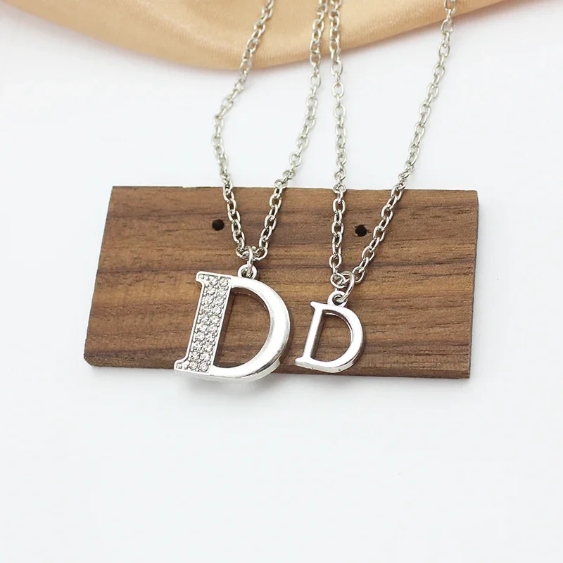 2pcs/set krištáľové duté písmeno D prívesok pár reťazových obojkov hip hop punk láskavý náhrdelník pre ženy