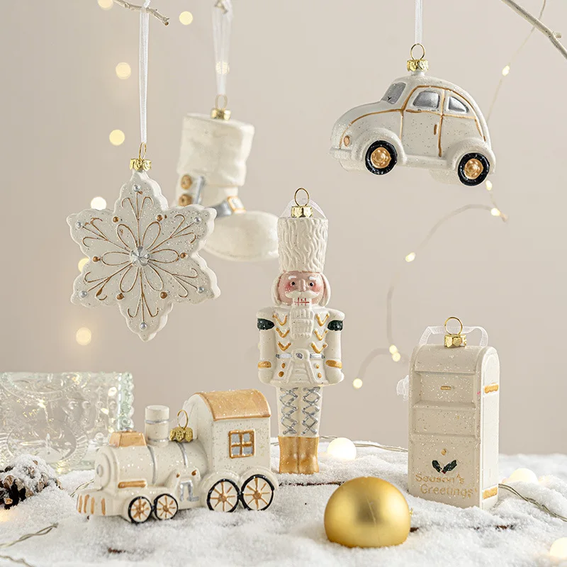 2pcs Snowman House vianočný keramický dom prívesok Domáce dekorácie scéna Liečba