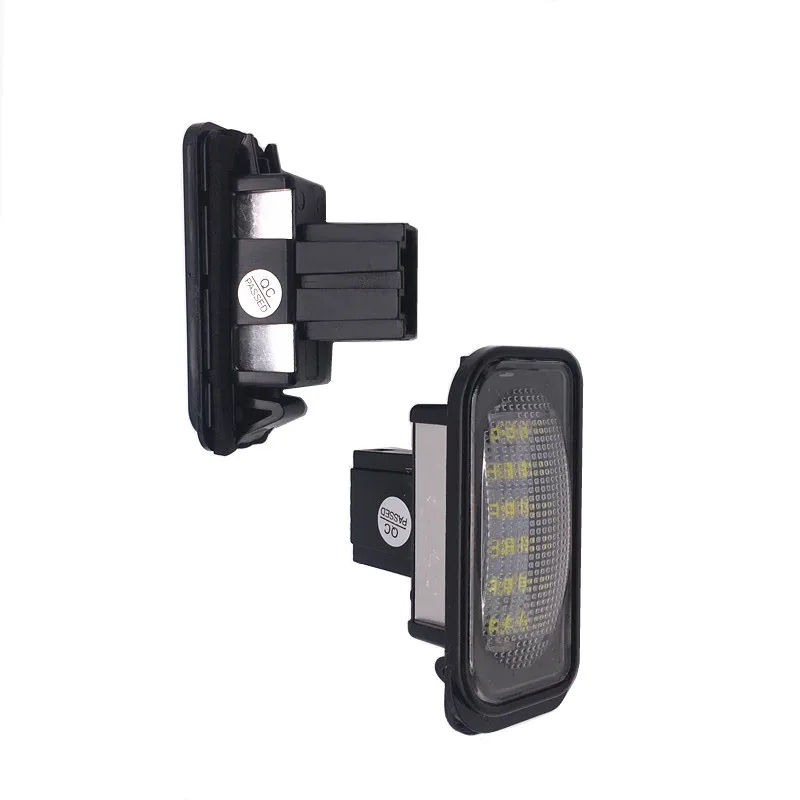 2PCS Zadný nárazník LED LED LIST LIST LISTS LAMPS pre Mercedes Benz C-CLASS W203 R230 W209 C209 A209 SL CLK trieda