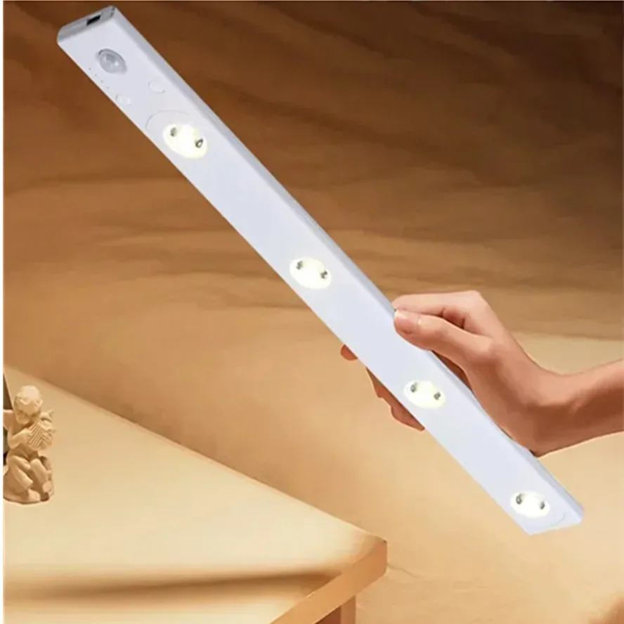 3 farebný snímač pohybu USB nabíjateľnú lampu LED LED LED osvetlenie Nočné svetlo pre kuchynské šatníkové osvetlenie 30 cm/40 cm/50 cm LED diódy