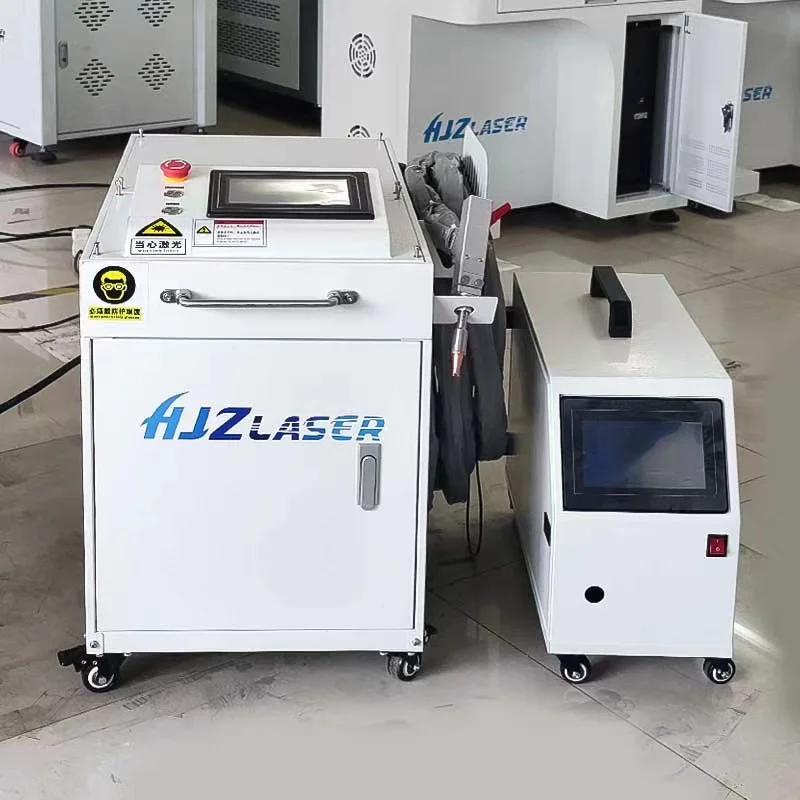 3000 W vreckové vlákno laserové zváracie zariadenie a laserové čistenie a rezací stroj s 1 000 W 3 v 1