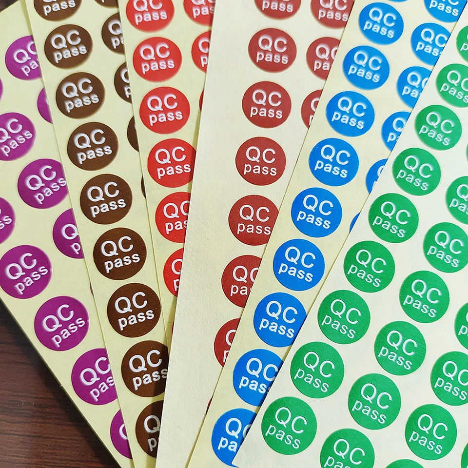 3000ks 1cm QC Pass Paper Label Quality Cieľ Controla Sticker Factory Skontrolujte značku Výroba spracovanie Kontrola
