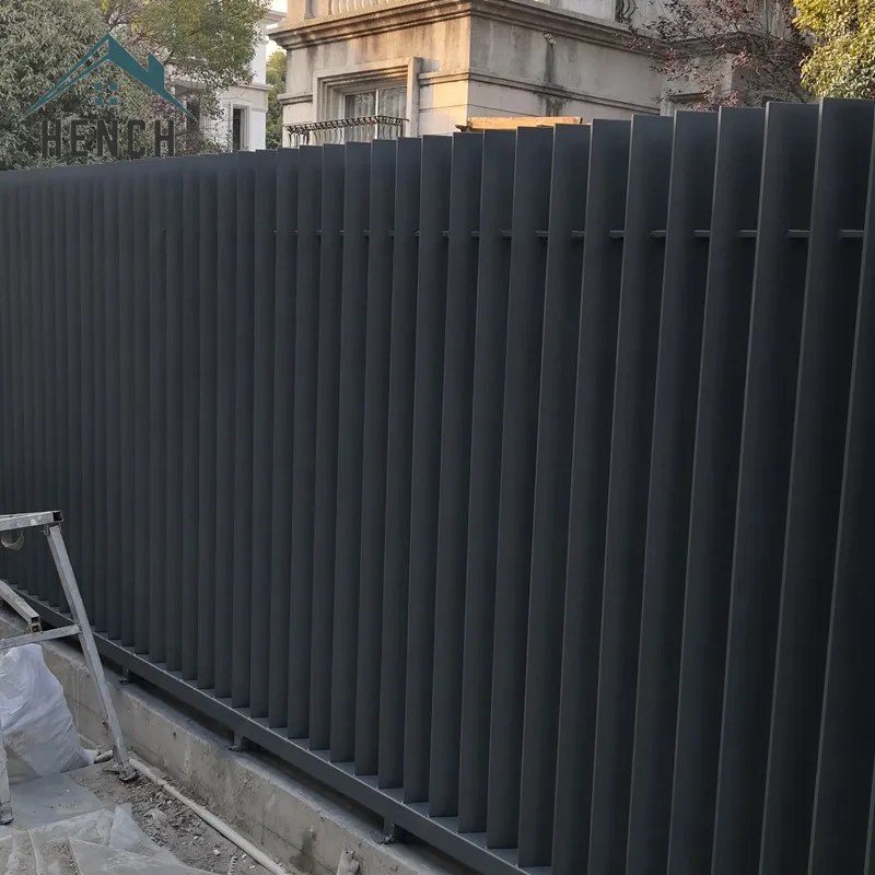 32 Elegantné nápady a návrhy na kované železné ploty a návrhy Číny Dodávatelia
