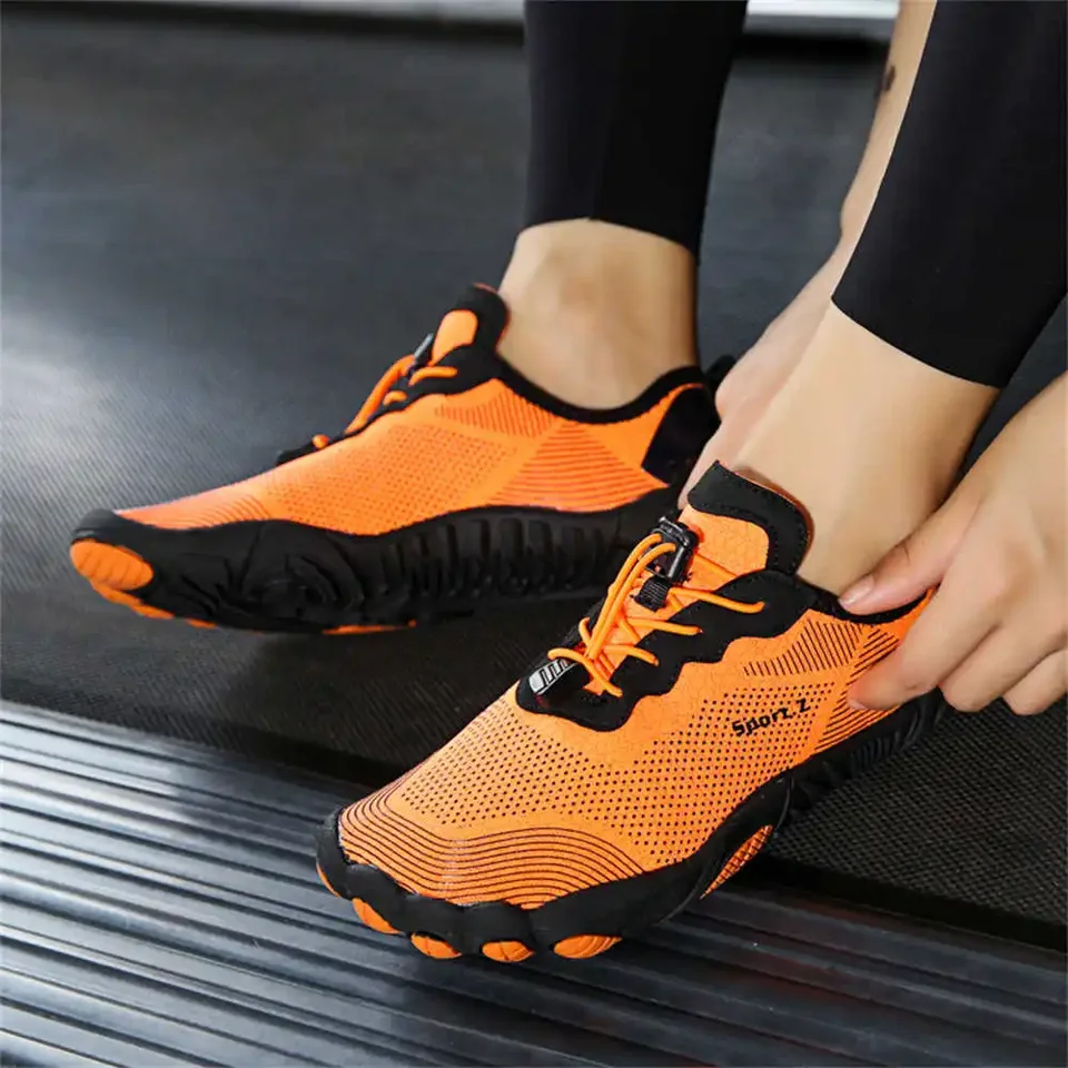 35-42 Dark Sneakers Men Všetky značky Žena Running leopard ženy topánky tenis korčule Športová celebrity Čo je populárne Snecker