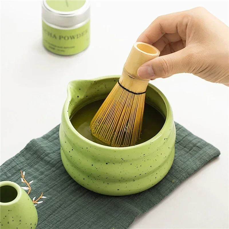 4/6/7ks biely/zelený/modrý/fialový matcha čajový čajový čajový obrad Japonský obrad bambusový čajový náradie vynikajúca súprava matcha pre teasétu