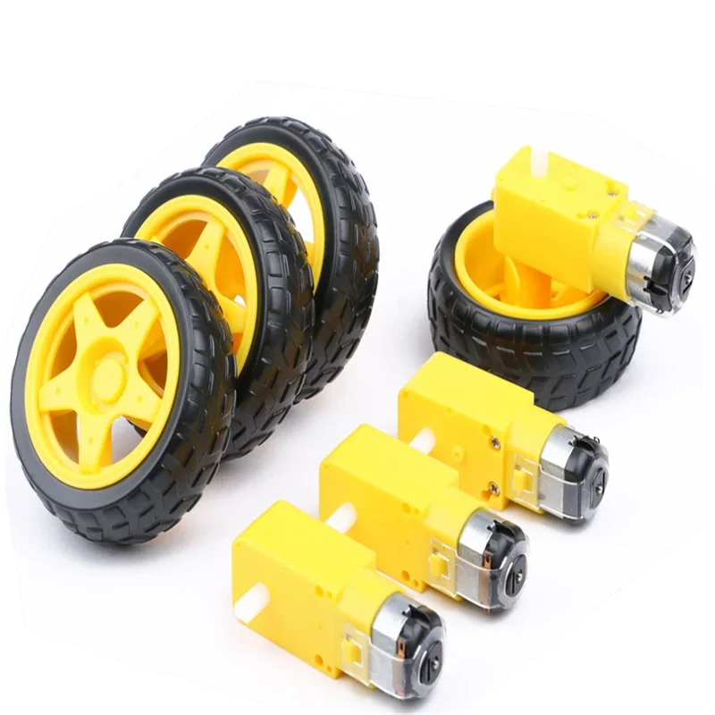 4 ks DC DC Elektrický motor DC 3-6V Duálny hriadeľ TT TT Magnetický prevodovka s 65 mm plastový auta pneumatík Smart RC Car Robot