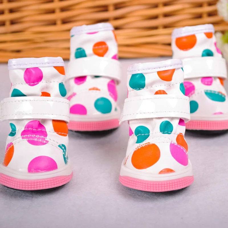 4 ks/set proti sklzu nepremokavé psie topánky módne dot psie topánky jesenná zimná teniska Pet tenisiek pre chihuahua Teddy Pet Supplies