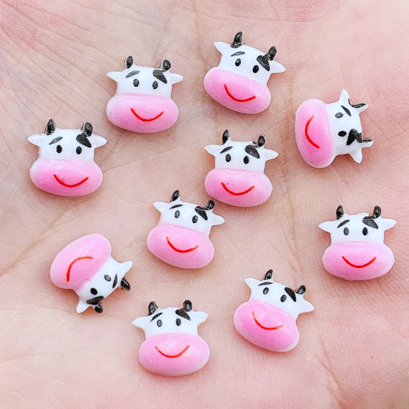 40 počítačov Nové roztomilé mini kawaii malá kravská živice figúrky remeslá flatback cabocon ornament šperky výroby kaderníckeho oblečenia A38