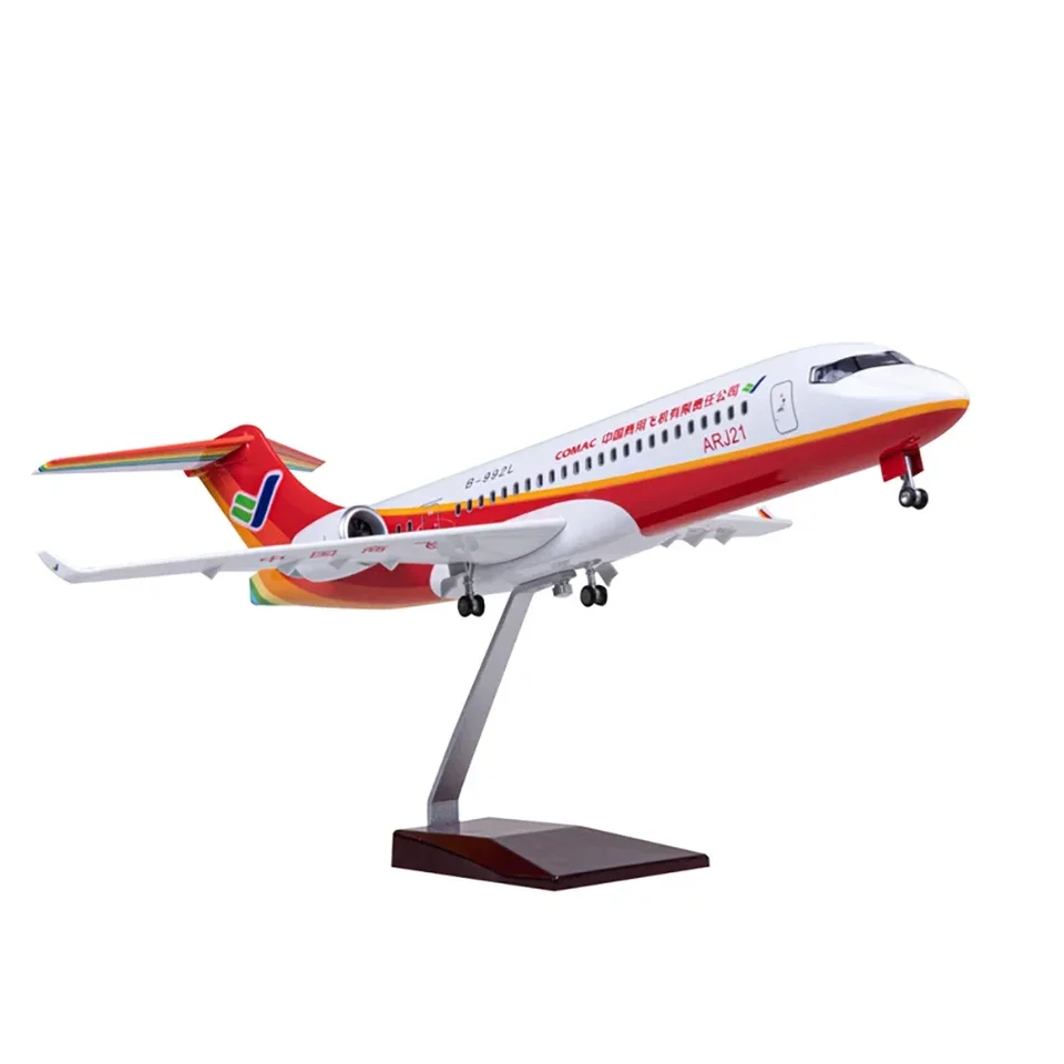 47 cm komerčné lietadlá Arj21 Lietadlo Model Civil Aviation Airplane Airliner Fan Gift Ornament s kolesami a svetlá domáci výzdoba