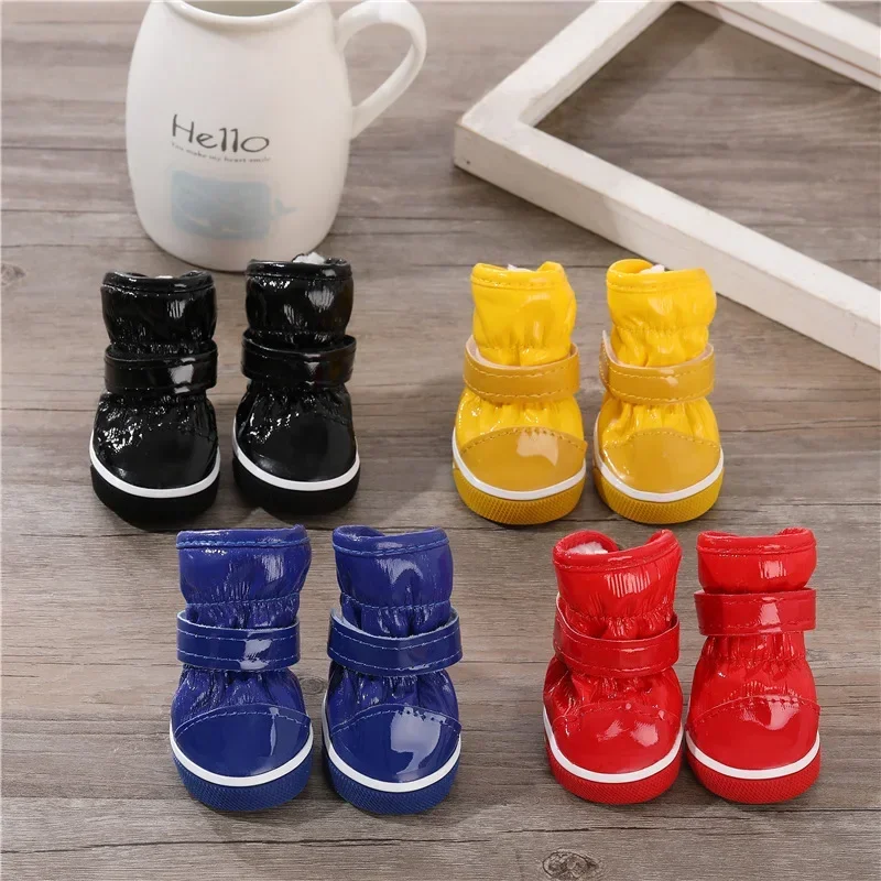 4ks/set psie psie topánky zimné psie psa Snehové topánky Warm Fleece Puppy Pet Cat nepremokavé dažďové topánky Chihuahua Yorkie