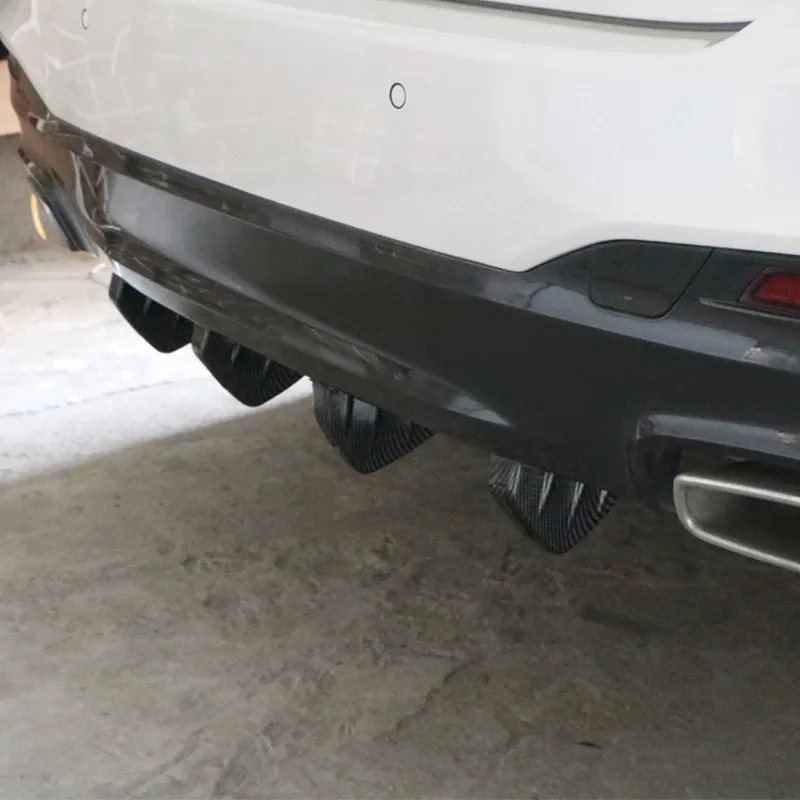 4ks Universal Carbon Fiber Modified Zadný nárazník pre Alfa Romeo Giulietta 145 146 147 156 159 166 4c 8c Brera Disco Volante