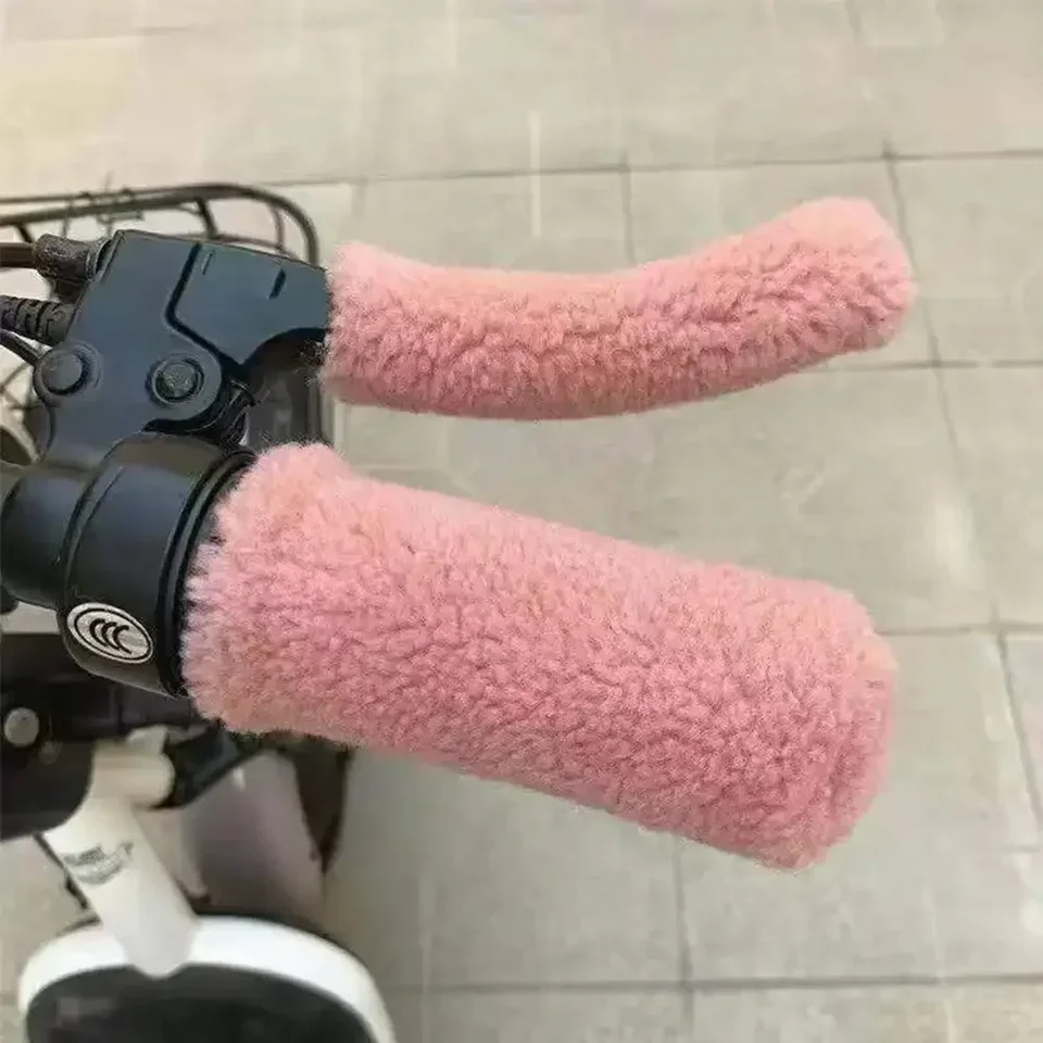4KS Univerzálny motocykel Elektrický rukoväť rukoväte vozidla Zimné teplé plyšové riadidlá kryt Coldpousprope Polded Models Ohrievané