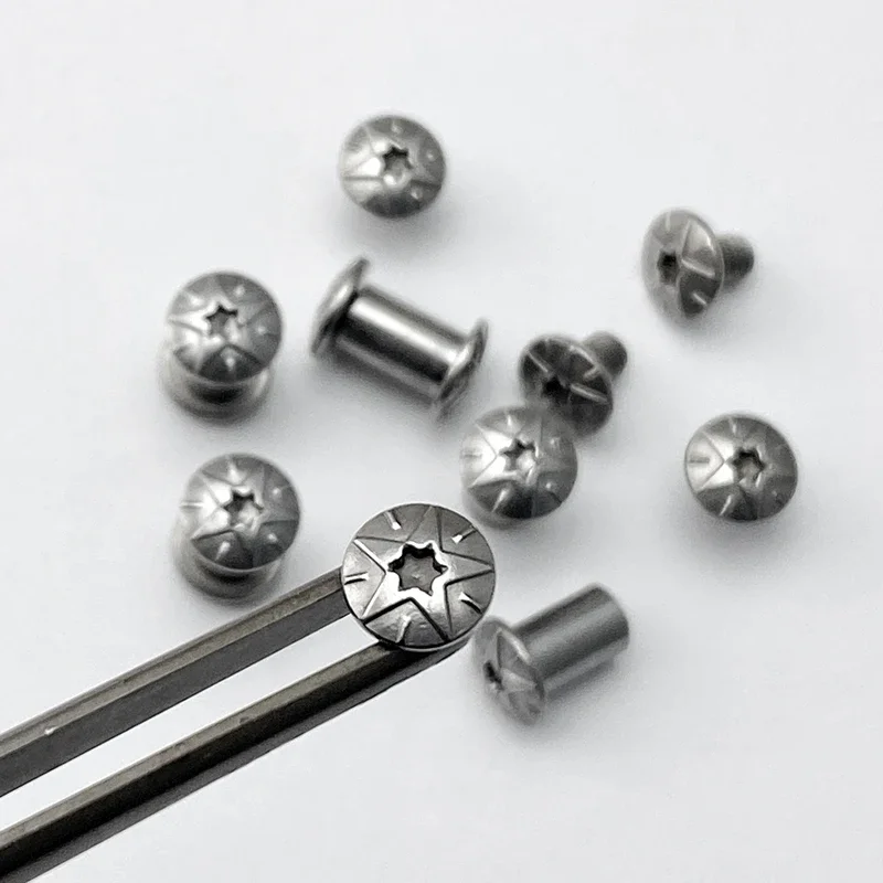 4sety z nehrdzavejúcej ocele vretenár torx skrutka pre materiál na rukoväť nožov