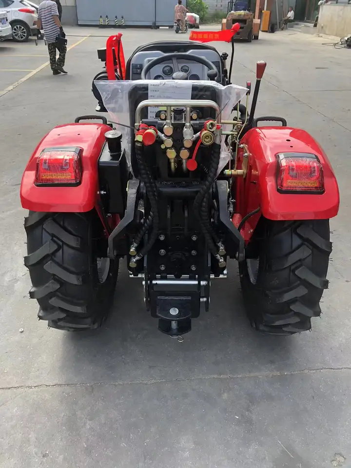 4WD 50HP VYROBENÝ PORGYNOVÝ Traktor pre poľnohospodárstvo, záhradníctvo a údržbu pôdy