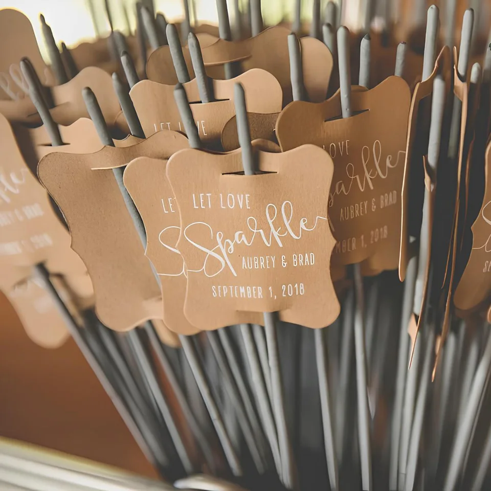 50/100ks Sparklera Tags Svadba, prispôsobené svadobné značky pre ohňostroj, štítky DIY Sparklers
