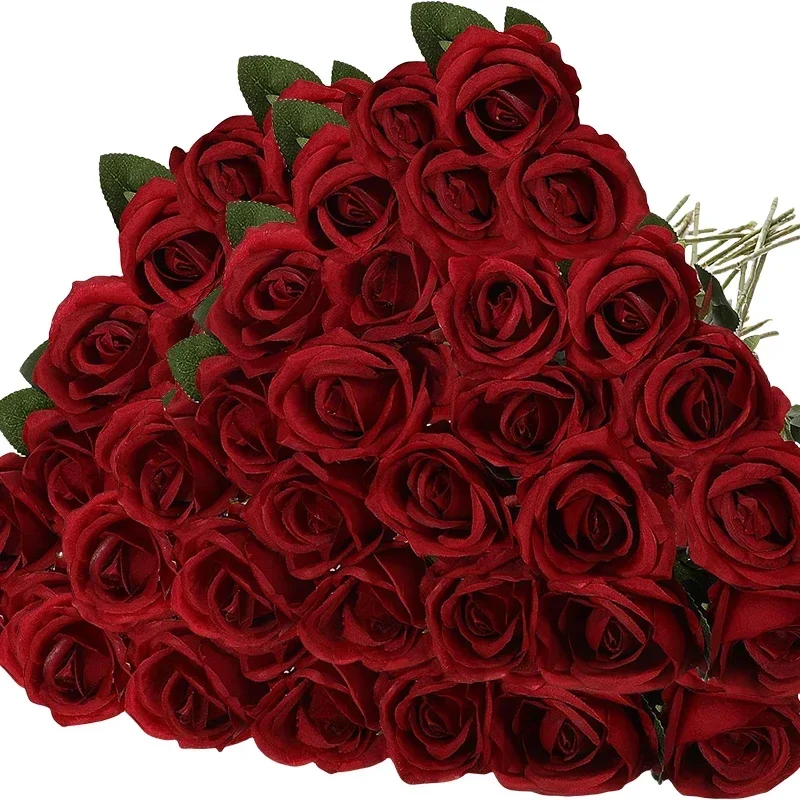 50 ks Velvet Rose Artificial Rose Flowers Skutočný dotyk Falošné ruže Florals pre valentínske domáce zvieratá Domáce dekorácie