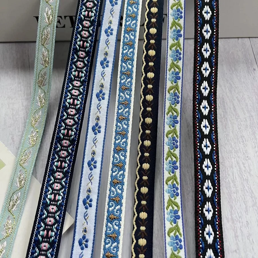 50 yardov/veľa etnického štýlu Webbing Woven Jacquard Ribbon Blue Flowers for Garment Accessories LS-2240 Šírka 1-1,5 cm