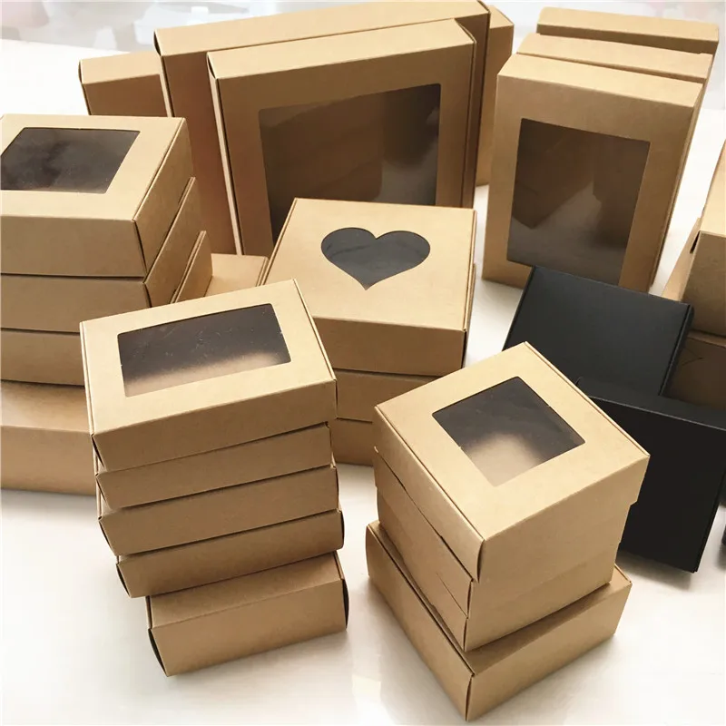 50ks papier Svadba Svadba darčekovej krabice Kraft Paper Cookies Candy PVC Windows Boxes Birthday Party Dodávateľské príslušenstvo Balenie