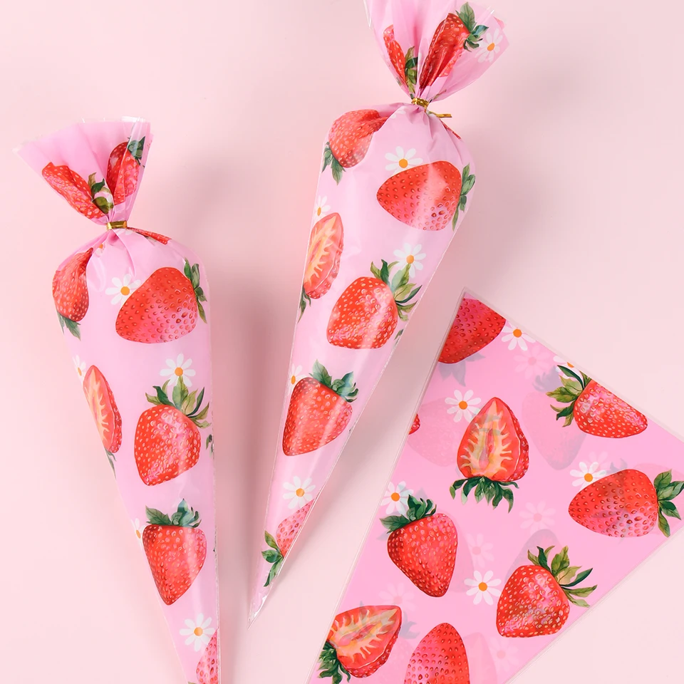 50ks Strawberry Cone Candy Bags