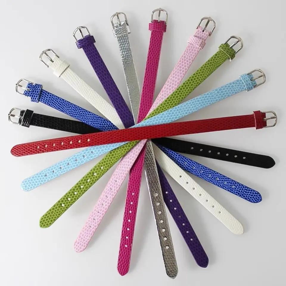 5ks Nový pásový pásový pás Super Mini Doll Bag Belt Hray Doll Collar DIY ručne vyrobený Doll Clothess Adsesters pre 20 cm bavlnené bábiky