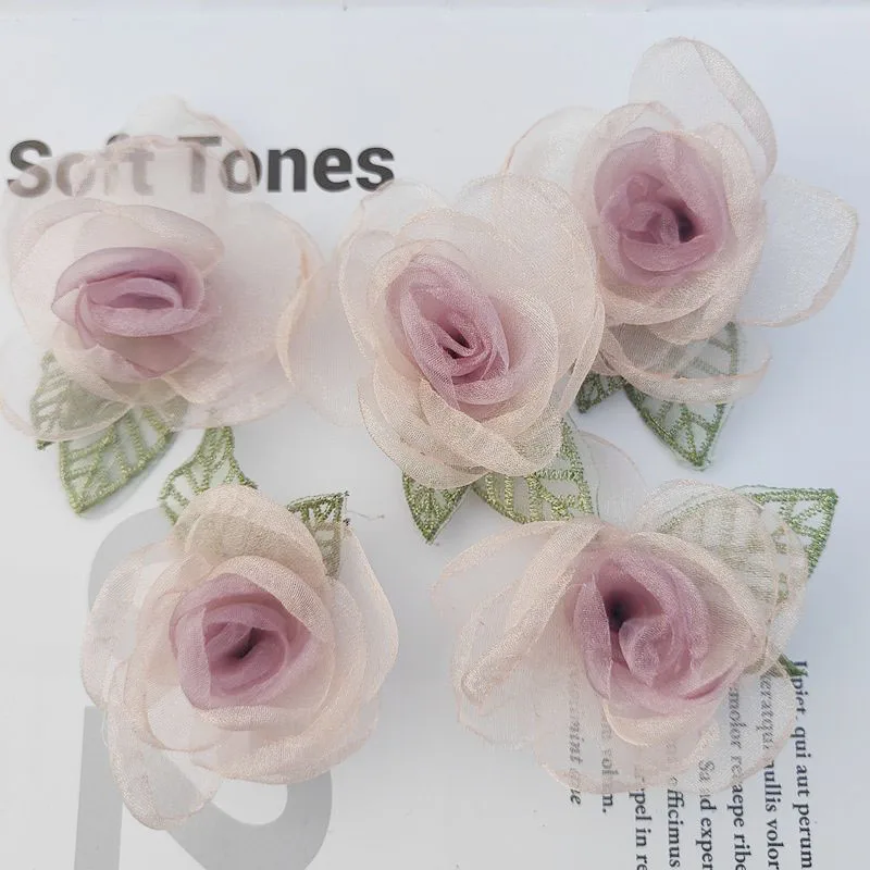 5ks/šarža Rose Rose Rose Hod. Hodvábne kvetinové škvrny s listami ručne vyrobené 3D kvetinové klipky DIY Cloching Príslušenstvo