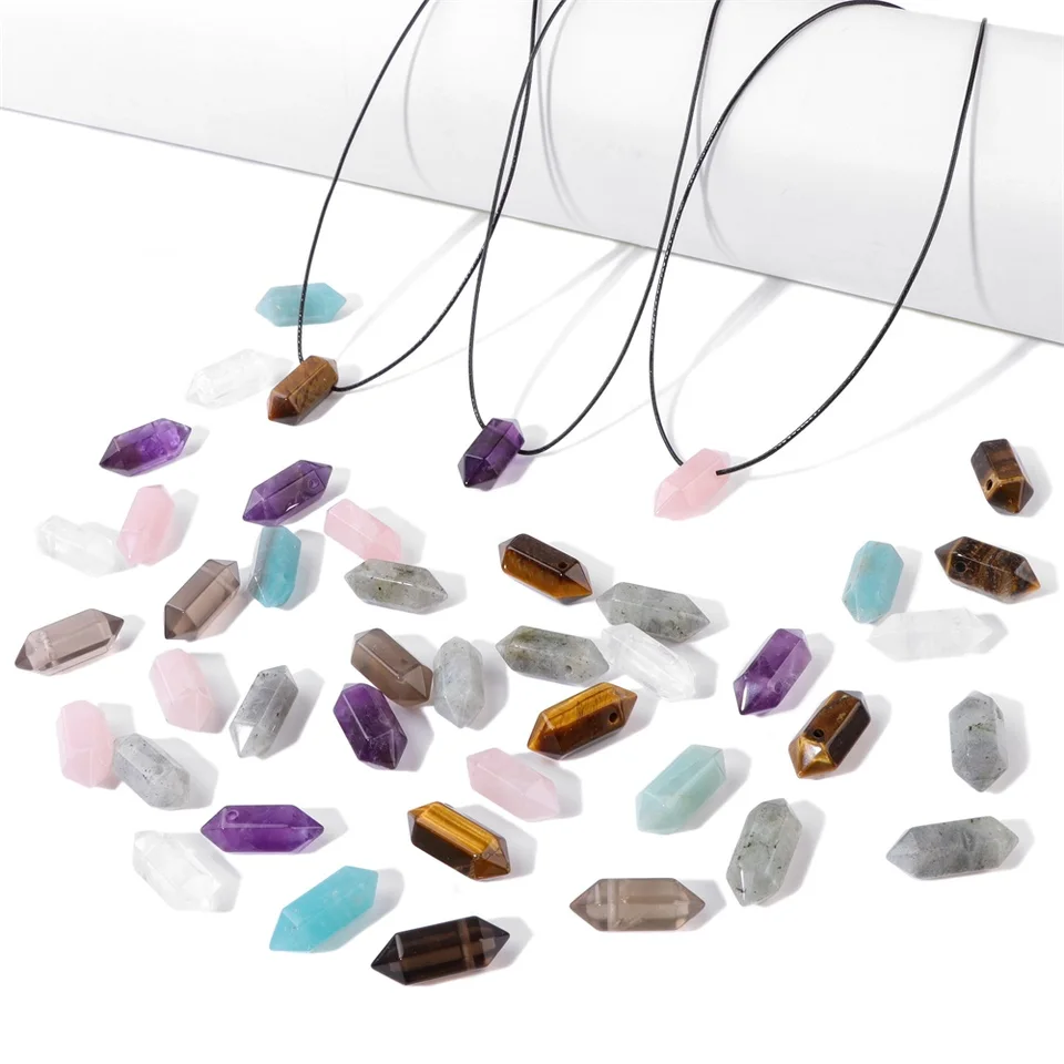 5ks/šľachtička v tvare šesťuholníka Pendant Prívesok prírodný kameň Hexagonálny stĺp prívesok Ametysty Crystals Crystals Quartzs Pre prívesok na výrobu šperkov