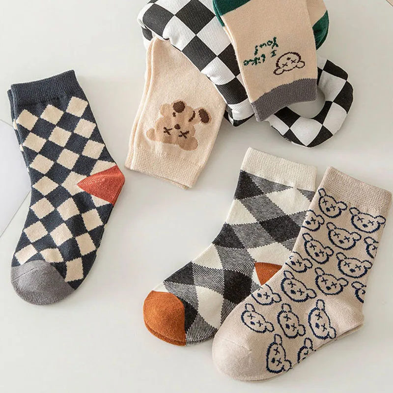 5pairs/set roztomilé medvedie tlačidlá Detské ponožky mäkké bavlnené batoľa lýtkové ponožky Kórejská jeseň zimná karikatúra Karika