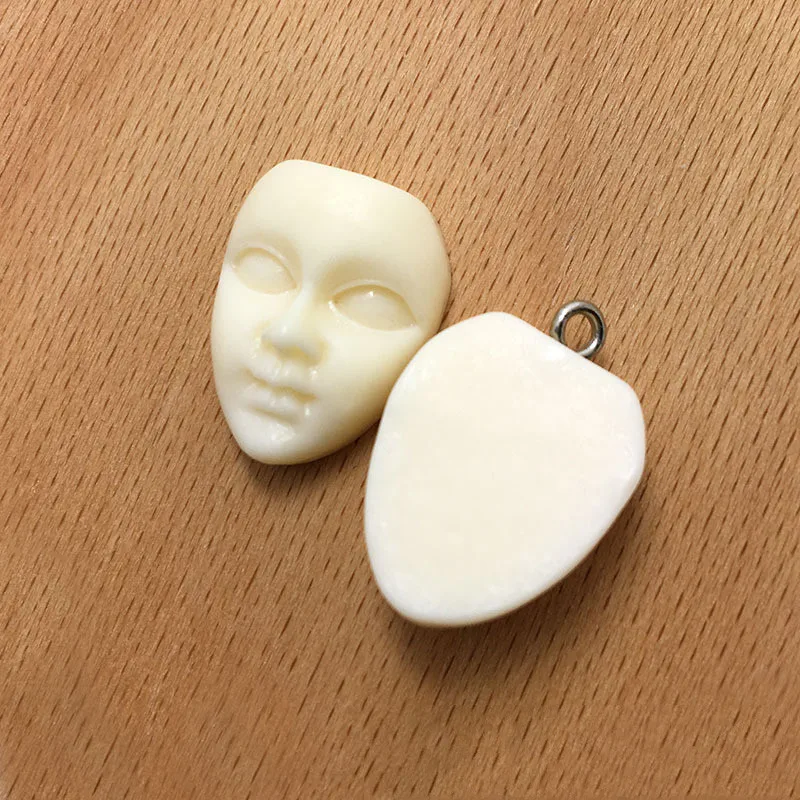 5pcs Gothic Mask Eardrop Charms Zistenia živicovej výroby Diy Béžová tvár visiaci náušnice Kľúčové kľúče prívesky šperky príslušenstvo P14