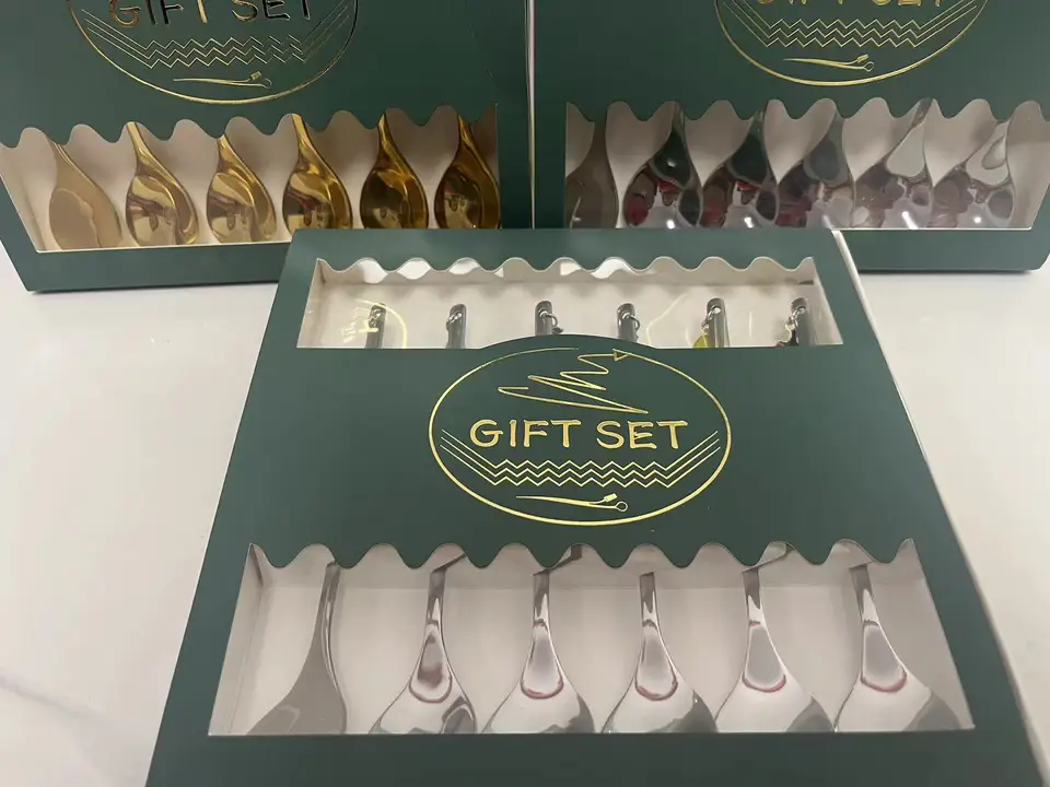 6 ks Chrismas Gold Cake Dezerty strieborné ovocné čajová lyžica Small Anglicko Krásna z nehrdzavejúcej ocele mliečna ľadová lyžica