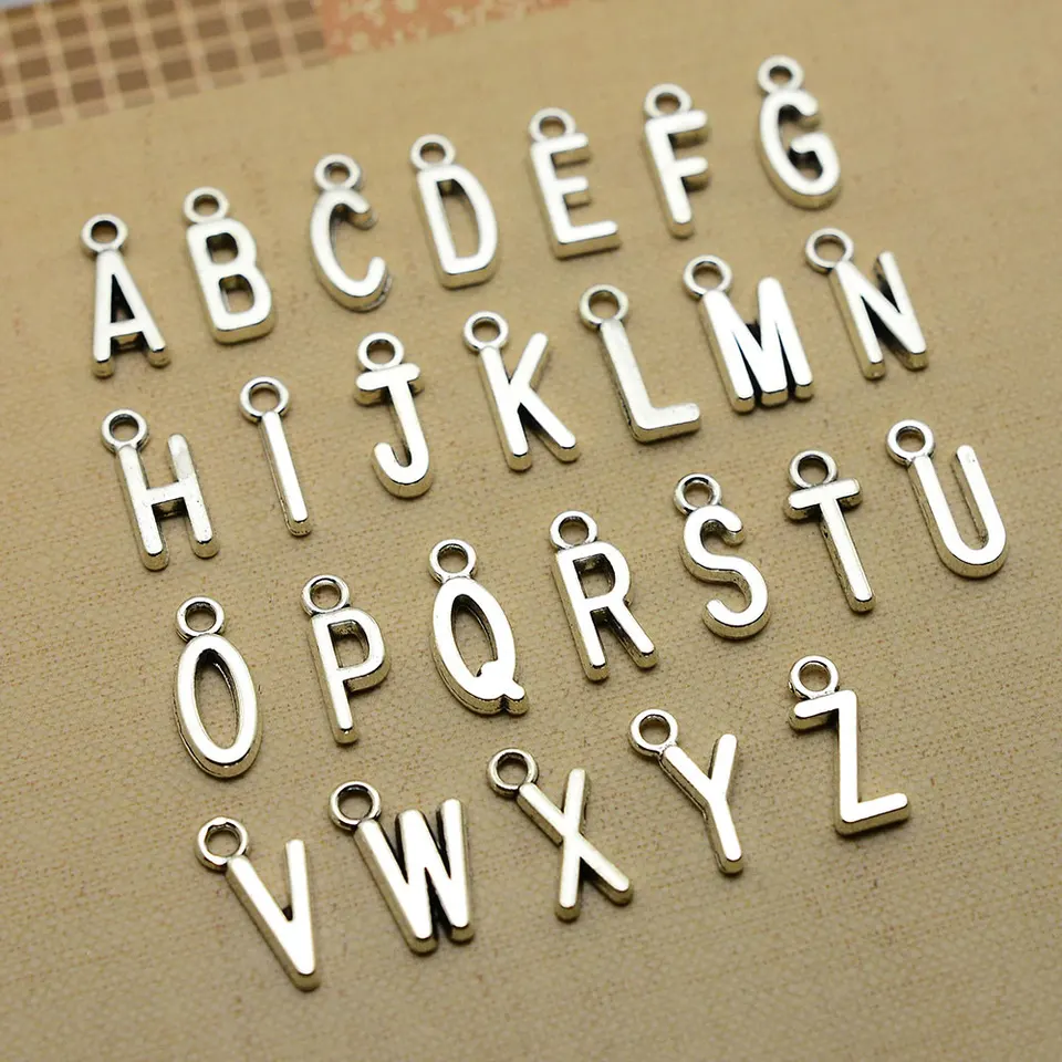 60ks starožitné strieborné abecedné písmená kúzla A až Z Pendants DIY náramky Keychain šperky výroby dodávok príslušenstvo