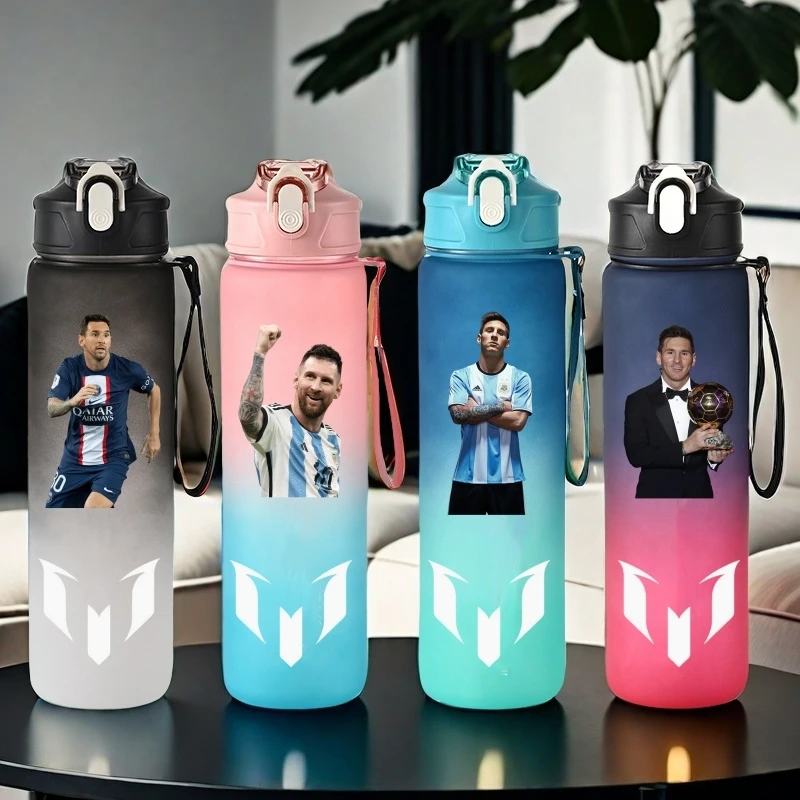 800 ml futbalová hviezda slamy vodný pohár Messi Outdoor Sport Veľká kapacita na úrovni PC Plastic Prenosná fľaša Fľaša darčekov